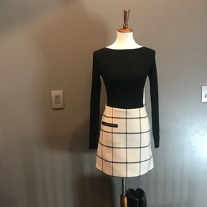 Tory Burch size 2 skirt. NWT. Fall wardrobe.